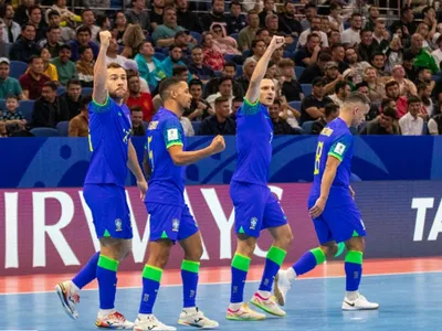 Brasil vence Ucrânia de virada e volta à final do Mundial de Futsal