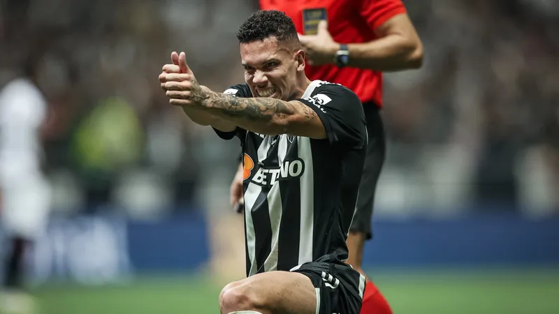 Coutinho marca, mas Atlético-MG vira e sai na frente do Vasco na Copa do Brasil