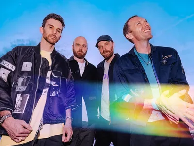 Moon Music: mesmo genérico, novo álbum do Coldplay entrega canções para apresentações ao vivo