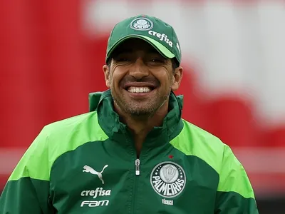 Saída de técnico do Sporting não deve afetar renovação de Abel com o Palmeiras