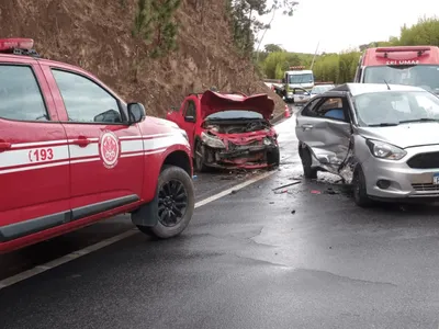 Idoso de 79 anos morre após se envolver em acidente na rodovia Oswaldo Cruz em Taubaté