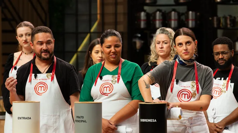 Cozinheiros amadores encaram prova em trio no MasterChef