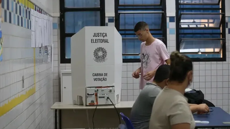 Cidades onde haverá o 2º turno terão votação simultânea pelo horário de Brasília