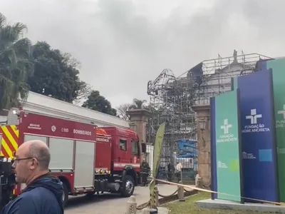 Incêndio atinge cenário de exposição no Museu da Casa Brasileira em São Paulo