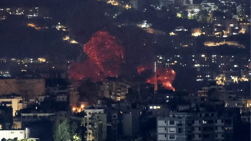 Israel volta a bombardear Beirute e diz que destruiu grande parte do arsenal do Hezbollah