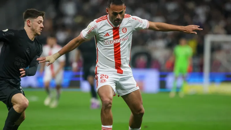 Inter arranca empate nos acréscimos e mantém Corinthians no Z4 do Brasileirão