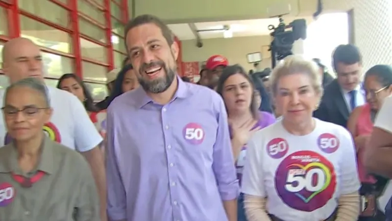 Boulos diz que vai dormir na casa de eleitores até o segundo turno