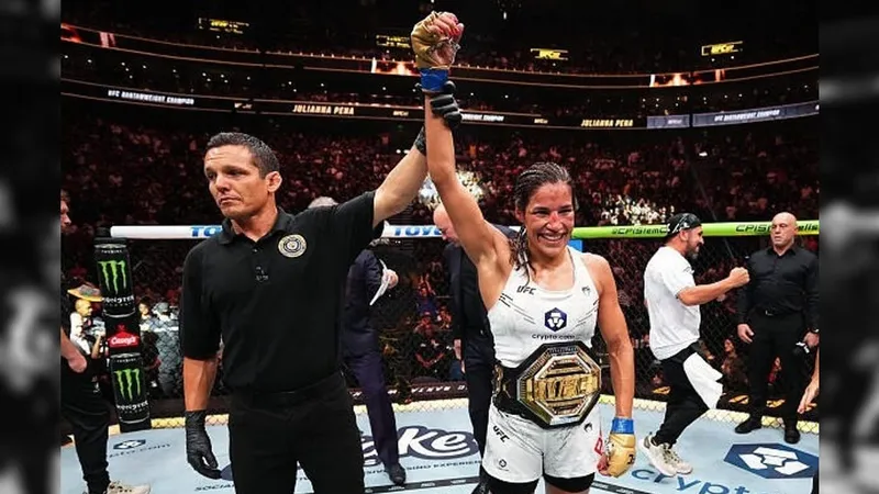 UFC 307: Julianna Peña supera Raquel Pennington e retoma o cinturão peso-galo