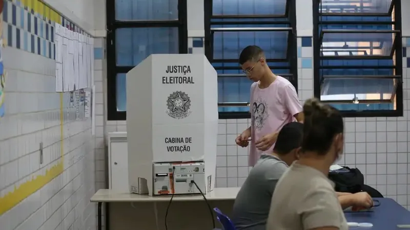 Plebiscito por ônibus gratuito para estudantes em São Luís tem aprovação de 89%