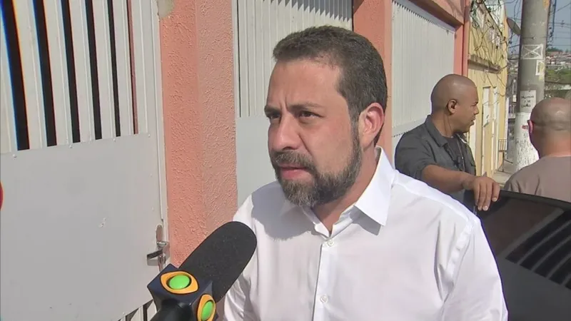 Boulos diz que já agradeceu Tabata pelo apoio e vai 'chamá-la para conversar'