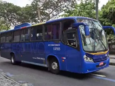 Dois ônibus são assaltados em diferentes pontos do Rio na manhã desta segunda-feira (14)