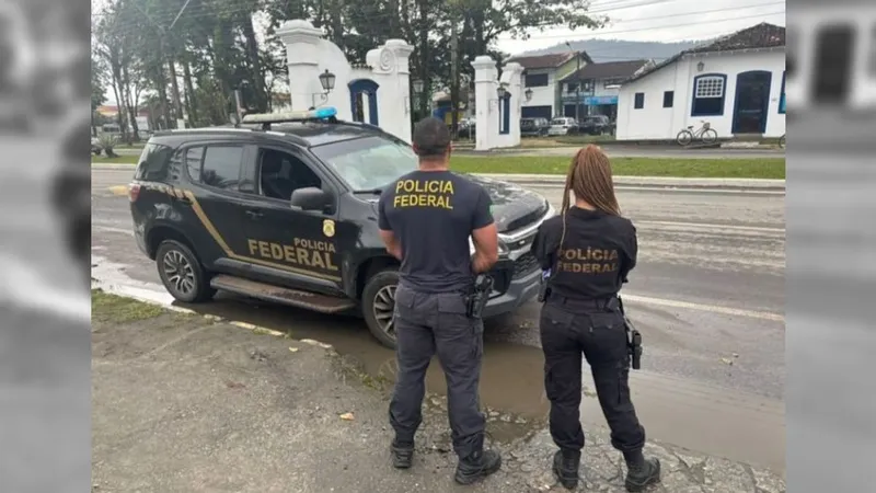 Dois homens são presos em flagrante por posse ilegal de arma de fogo em Bangu e Paraty