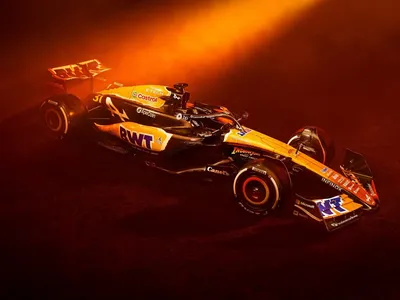 Alpine "adota" cores da McLaren para divulgar jogo de Indiana Jones no GP dos EUA