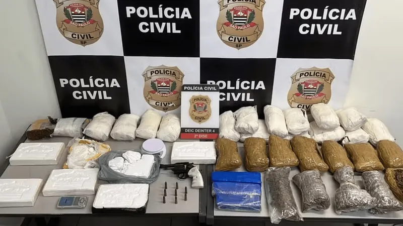 Polícia Civil prende pai e filho com cocaína, maconha e dinheiro