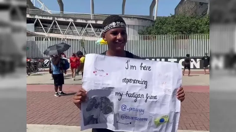 Fãs do cantor Bruno Mars estão na fila para o show desde segunda-feira (14)