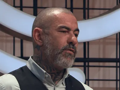 Durão? Fogaça se emociona no MasterChef e participante brinca: "Na TV tem cascona"