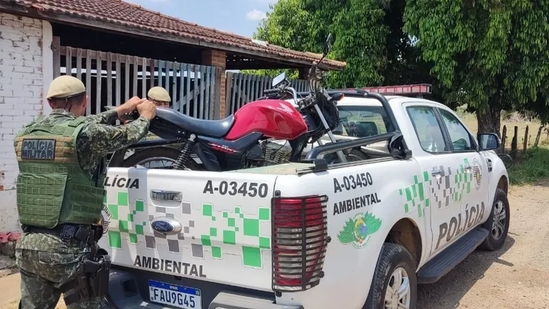 Polícia Militar Ambiental recupera motocicleta furtada em Lorena