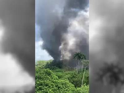 Incêndio atinge espaço onde funcionava o antigo Rio Water Planet, em Vargem Grande