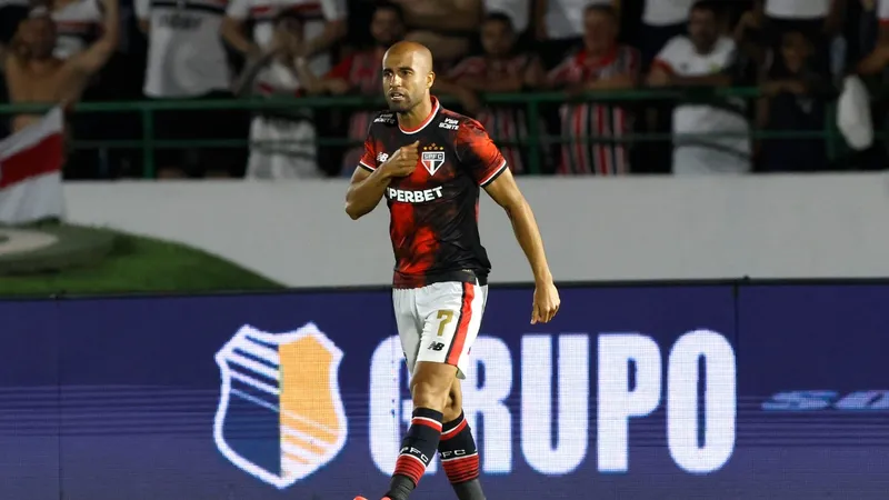 "Precisávamos dessa resposta", diz Lucas Moura após vitória do São Paulo