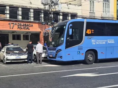 Roubos em ônibus disparam 106% na capital em setembro, aponta ISP