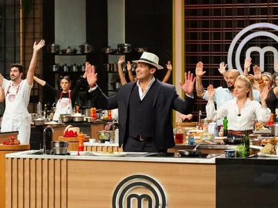 MasterChef traz participantes de edições anteriores para duelar com os cozinheiros