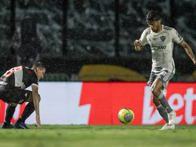 Hulk faz golaço, Atlético-MG empata com o Vasco e vai para a final da Copa do Brasil