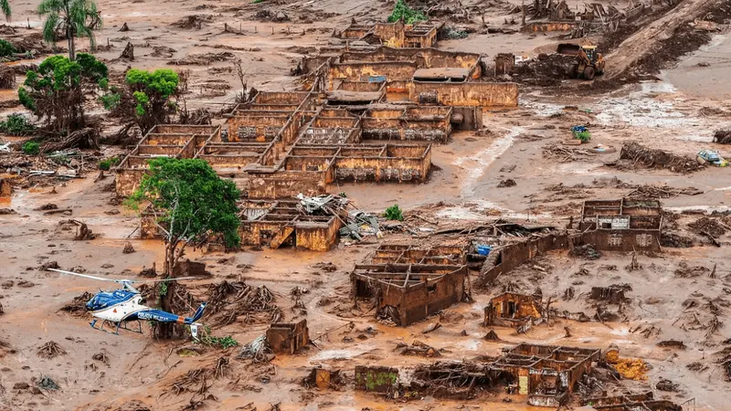 Rompimento da barragem de Marina, maior desastre ambiental do país, completa 9 anos