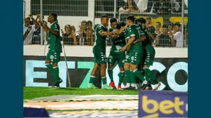 Guarani vence o Dérbi 208, puxa a Ponte para a zona do rebaixamento e derruba técnico