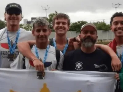 Velório coletivo das vítimas do acidente com equipe de remo ocorre nesta terça (22), em Pelotas