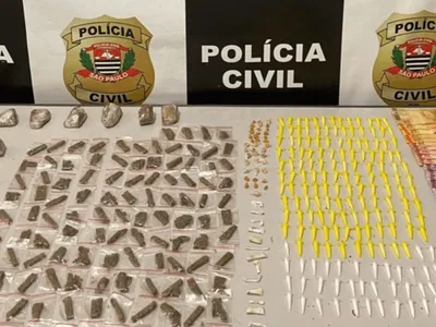 Dupla é detida com várias porções de maconha e cocaína em Bauru