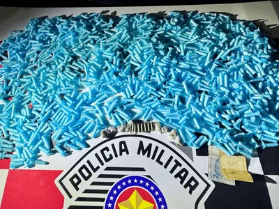 Polícia Militar prende dois homens e apreende grande quantidade de drogas em Jacareí