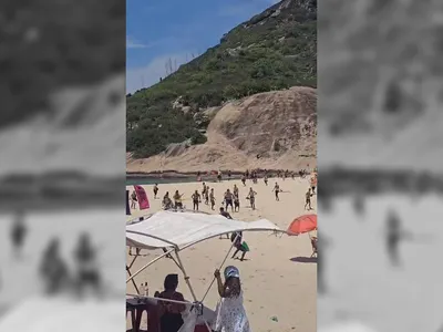 Torcedores do Penarol se envolvem em confusão na Praia do Recreio nesta quarta-feira