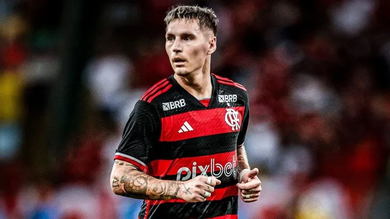 Varela, do Flamengo, pede desculpas e explica aparição em confusão no RJ: "Mal-entendido"