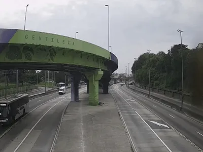 Relembre outras vezes que a Avenida Brasil foi interditada por causa da violência