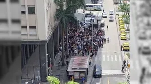 Comunidade científica da FAPERJ realiza manifestação na manhã desta quinta-feira (24)