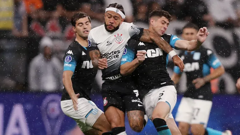 Memphis se manifesta sobre eliminação do Corinthians: "Difícil de aceitar"