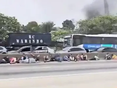 Tiroteio na Avenida Brasil deixa cinco baleados e um morto