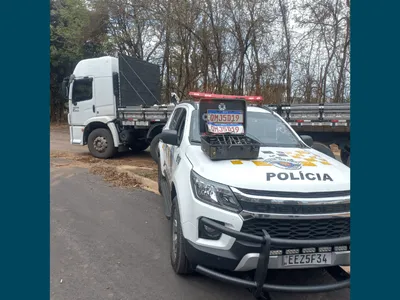 Policiais Militares recuperam caminhão furtado na Ceasa e prendem ladrão