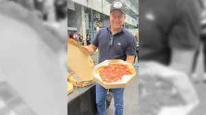 Pizzaiolo de Sorocaba é destaque no preparo de pizza napolitana