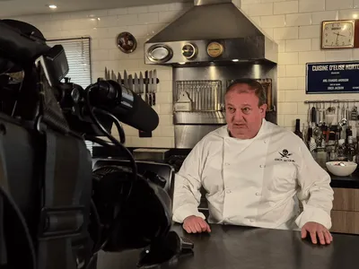 Jacquin celebra sucesso de Pesadelo na Cozinha após sete anos: "Ainda sou parado na rua"