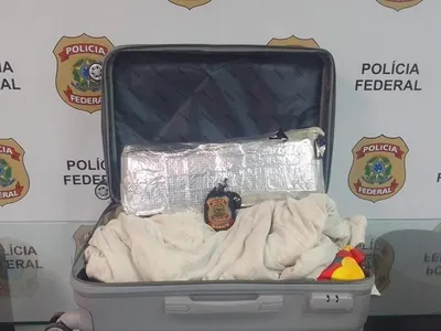 Homem é preso no Aeroporto do Galeão com oito quilos de maconha