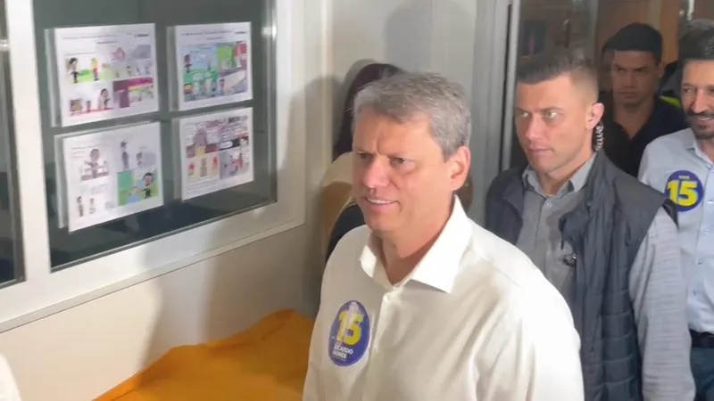 Governador de SP afirma que forças policiais interceptaram “salve” do PCC para as eleições