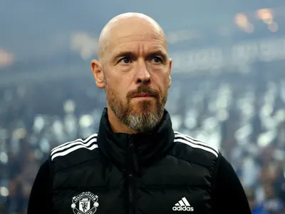 Manchester United demite o técnico Erik ten Hag; van Nistelrooy assume como interino