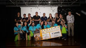 Equipe Azul vence Marathona de faculdade em Sorocaba