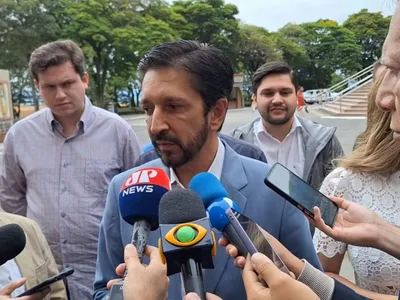 "A gente vai ter os melhores quatro anos da história" diz Nunes durante visita a Aparecida (SP)