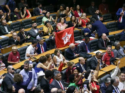 PT se preocupa com redução da bancada no Congresso após fracasso nas eleições municipais