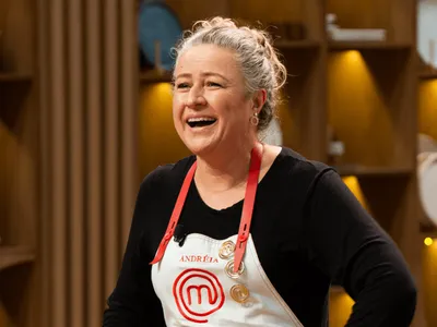 Andréia cobra colegas no MasterChef: "Não vão bater palmas para mim?"