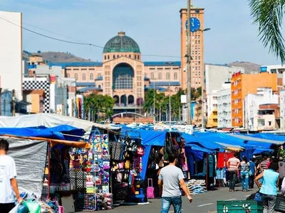 Justiça determina desocupação e reorganização da feira livre em Aparecida (SP)