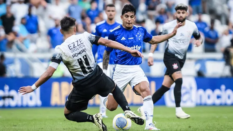 Denilson diz que final entre Cruzeiro e Corinthians na Sul-Americana seria "emocionante"