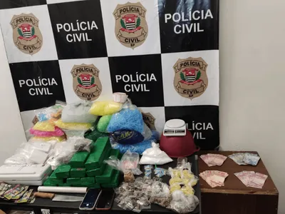 Polícia Civil de Itapetininga prende foragido e apreende drogas na casa dele 